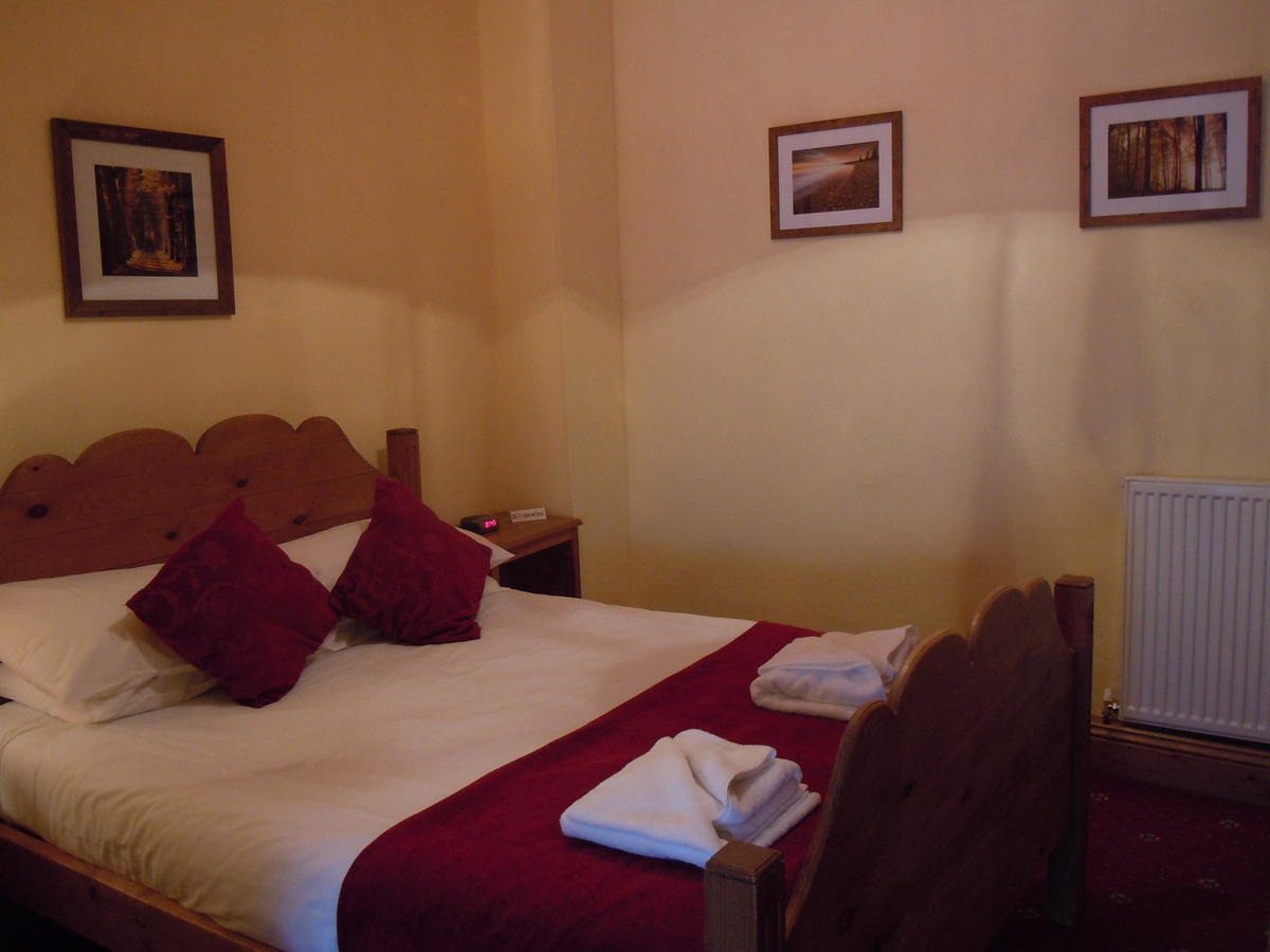 The New Inn Thornton Dale Room photo